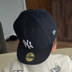 Infant Yankee fitted